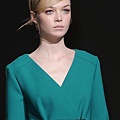 Alberta Ferretti F/W 2011 - Siri Tollerod
