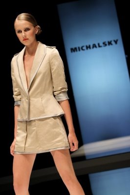 MICHALSKY S/S 2011 - Lisanne De Jong