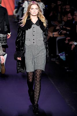 Anna Sui F/W 2011 - Lily Donaldson