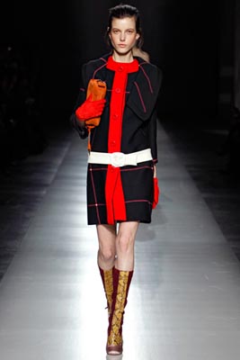 Prada F/W 2011 - Tati Cotliar