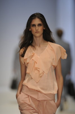 BOSS BLACK S/S 2011 - Daiane Conterato