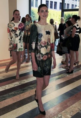 Stella McCartney Resort 2011 - Jacquelyn Jablonski