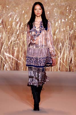 Anna Sui S/S 2011 : Sun Fei Fei