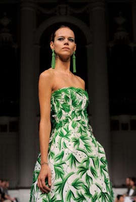 Oscar de la Renta S/S 2011 : Freja Beha Erichsen