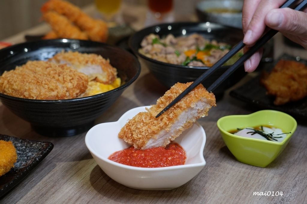 桃園美食｜新丼創意丼飯專賣～多達20多種丼飯選擇，提供麥茶、