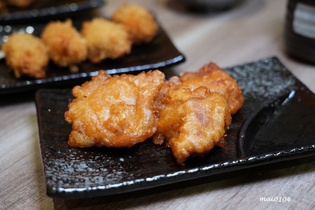 桃園美食｜新丼創意丼飯專賣～多達20多種丼飯選擇，提供麥茶、