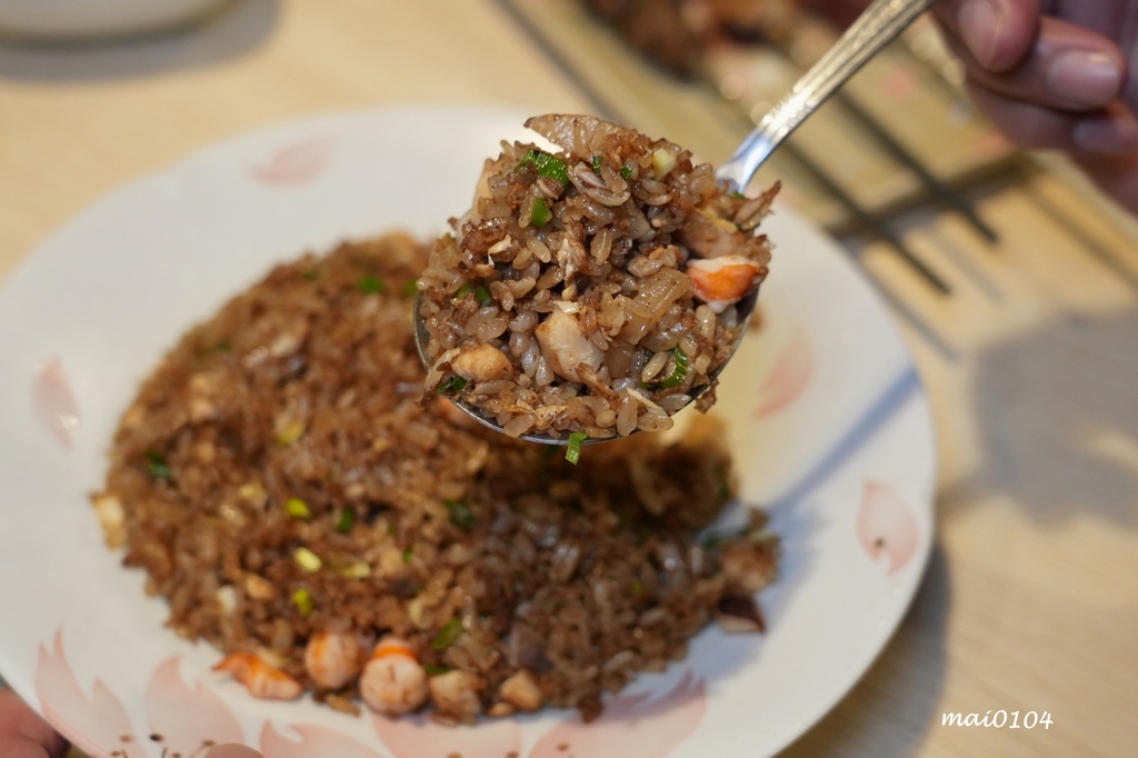 桃園美食｜三川燒烤創意料理～隱身在桃園觀光夜市巷弄內美食，提