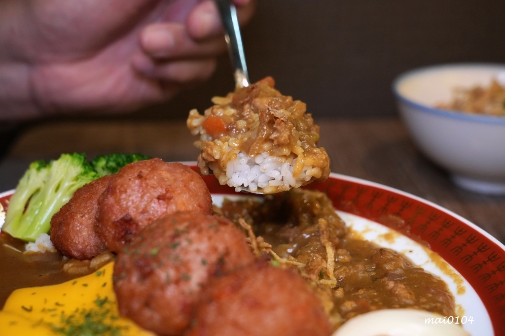 板橋美食｜小吉咖哩板橋文化店～免費加飯加麵加醬吃到飽，打卡按