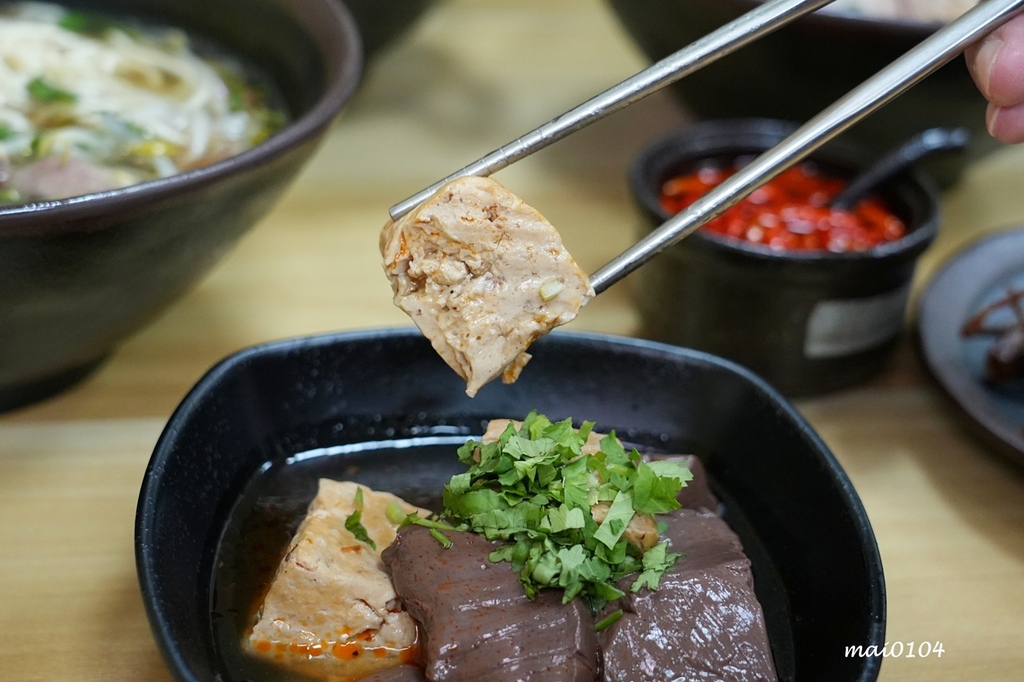 中壢鵝肉推薦｜鼎新鵝肉飯．玉里麵中原店～新開幕！內用、外帶、