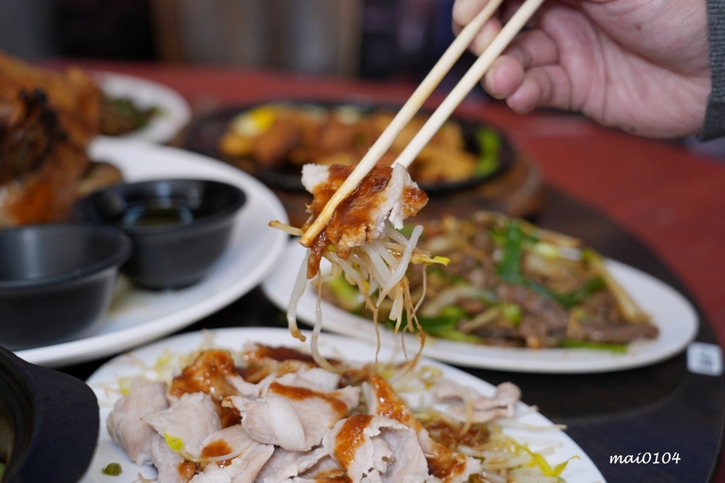 宜蘭美食推薦｜百匯窯烤雞餐廳～二連霸榮獲十大好食餐廳，窯烤雞