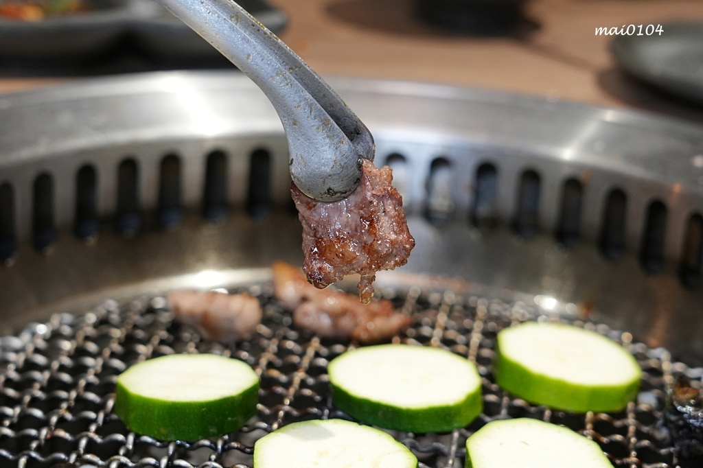 赤富士日式無煙燒肉鍋物中壢店～火鍋+燒烤吃到飽，啤酒無限暢飲