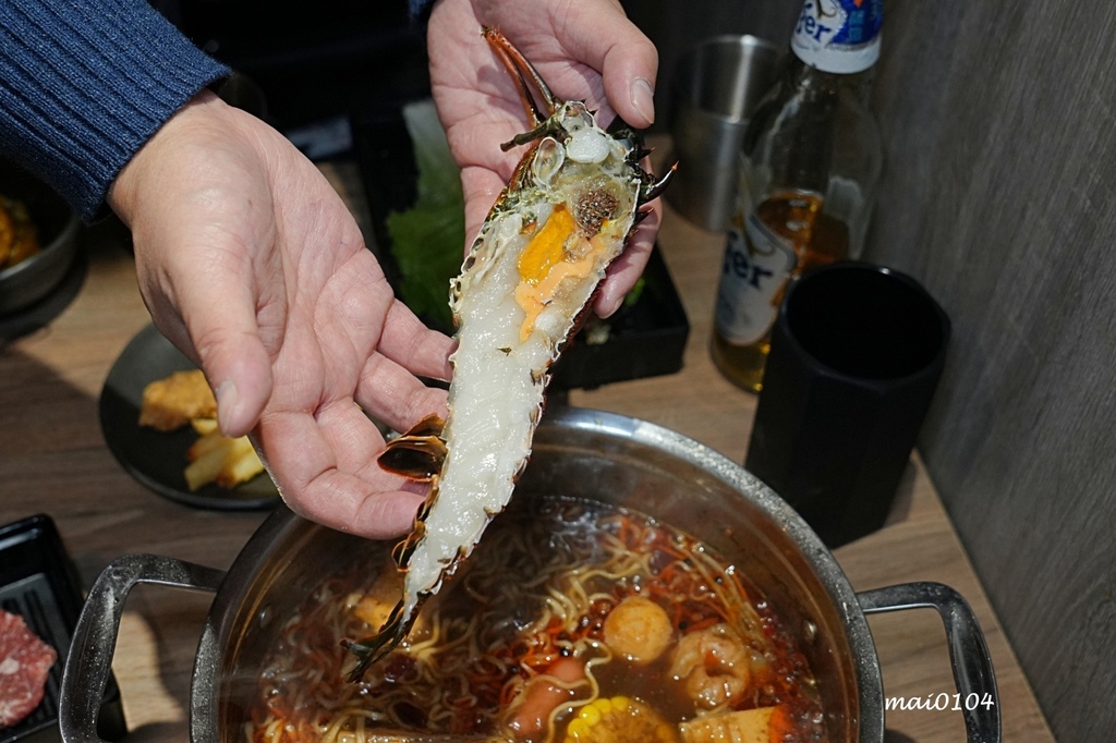 赤富士日式無煙燒肉鍋物中壢店～火鍋+燒烤吃到飽，啤酒無限暢飲