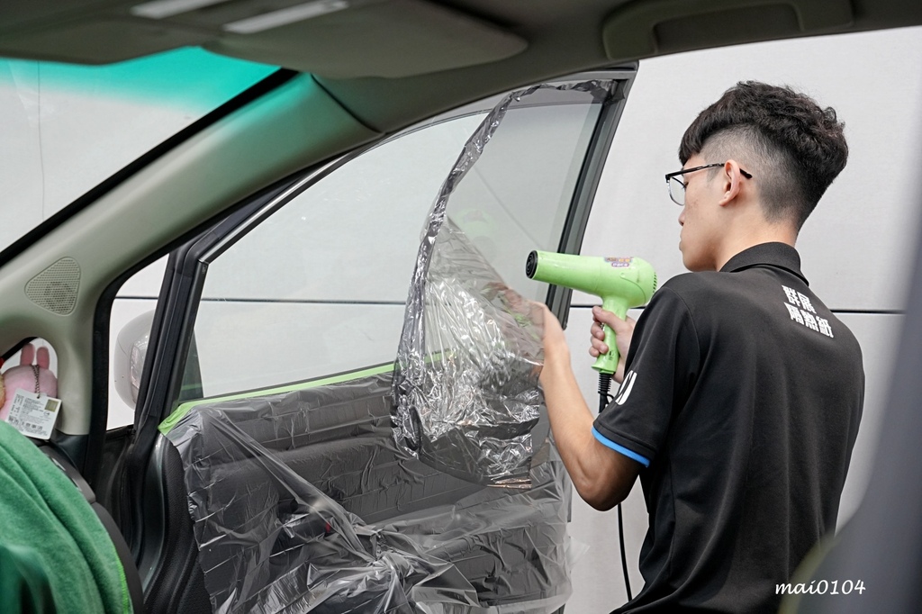 群展汽車隔熱紙～高端紙格菱威汽車隔熱紙，防曬、隱蔽性佳、省預