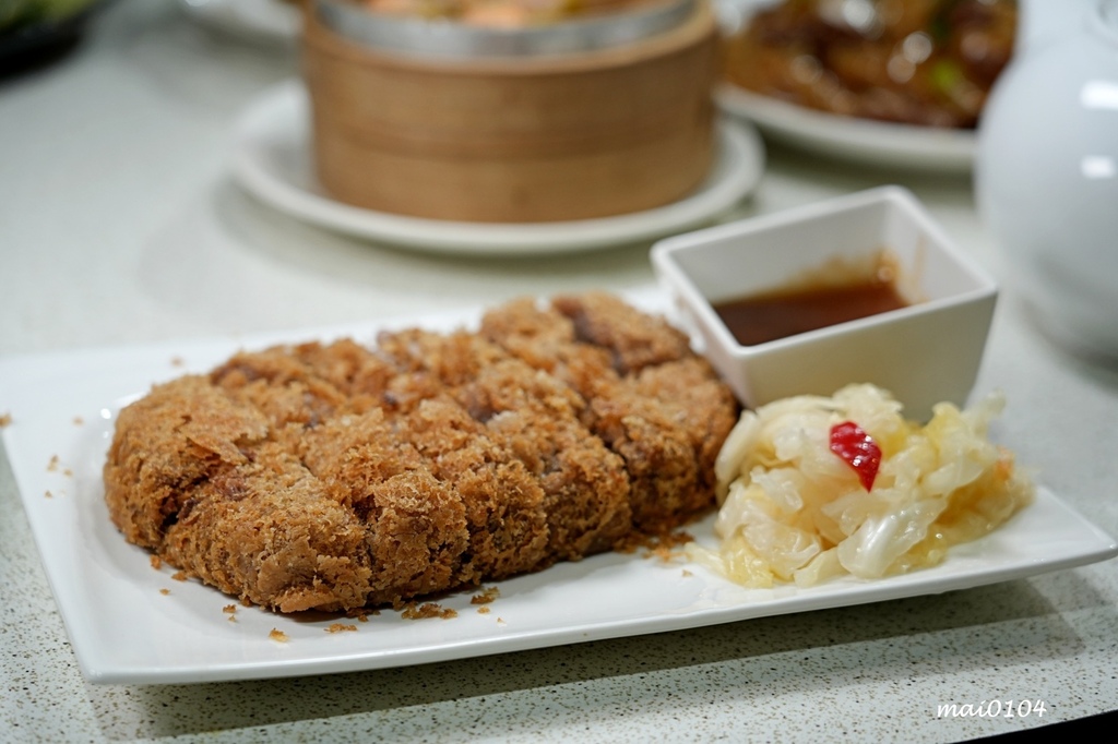 新店美食｜宸軒園粵菜海鮮（中興店）～芋泥香酥鴨、乾炒牛河粉、