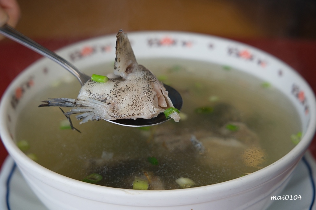 野柳風景區美食餐廳推薦｜阿杰萬里蟹～連在地人都大推的海鮮餐廳