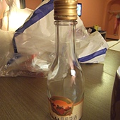 配上次大湖買的草莓淡酒 配上次大湖買的草莓淡酒