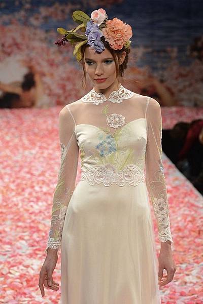 Claire-Pettibone-Fall-2013-Long-Sleeved-dress