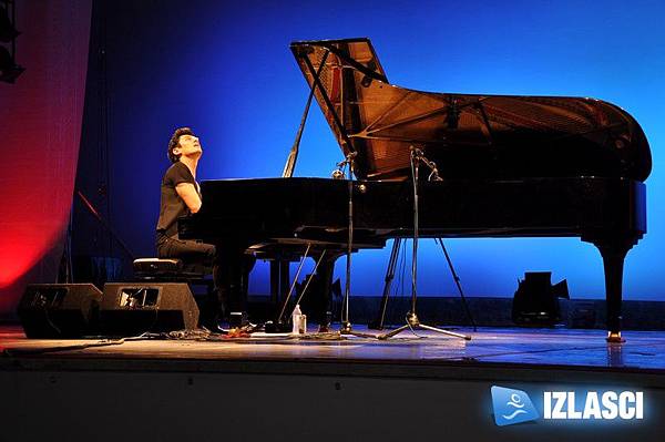 Koncert Maksima Mrvice na Ljetnoj pozornici u Opatiji-11