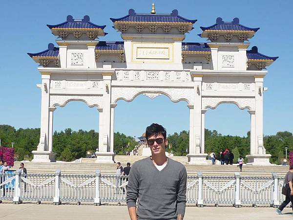 Maksim in Inner Mongolia 2012-01