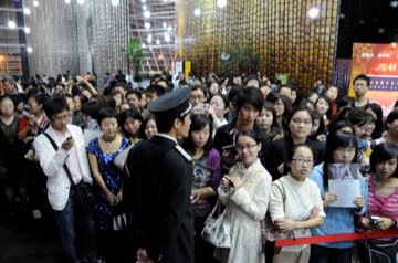 Signing Session in Shanghai 2010-02