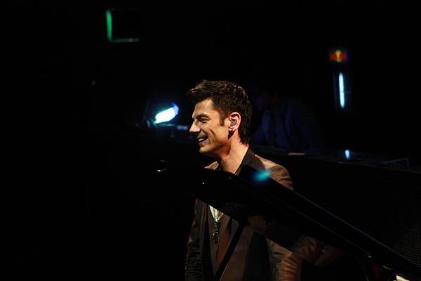 Korean Showcase, December 2012-05