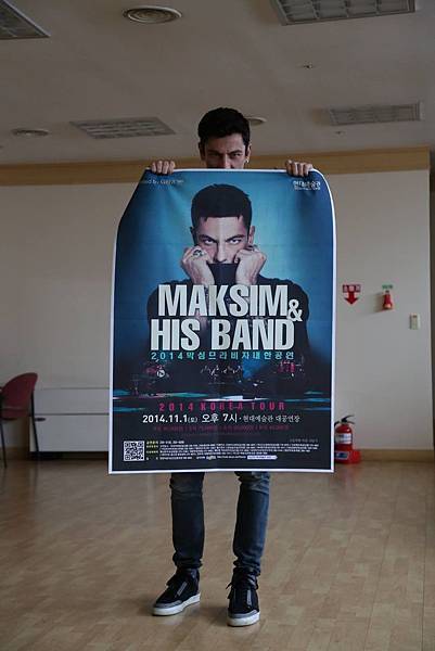 Some photos from Maksim's Korean tour-05.jpg