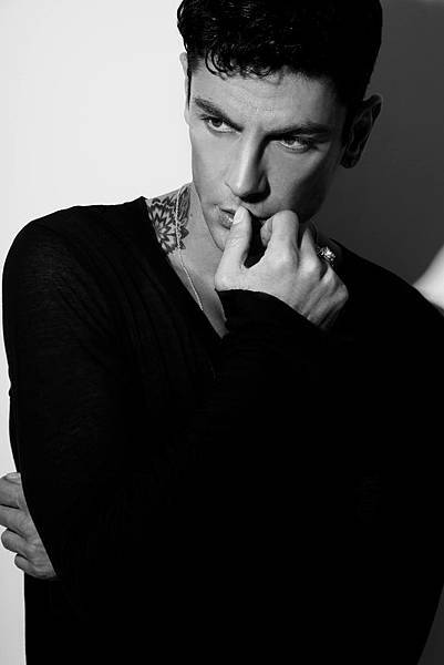 Some photos from the photoshoot Maksim did with photographer Sime Eskinja-06.jpg