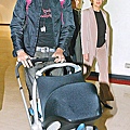 Maksim, his wife 'Ana', his mother and baby Leeloo.jpg