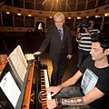 President of Croatia 'Ivo Josipović' and Pianist 'Maksim Mrvica'-02.jpg