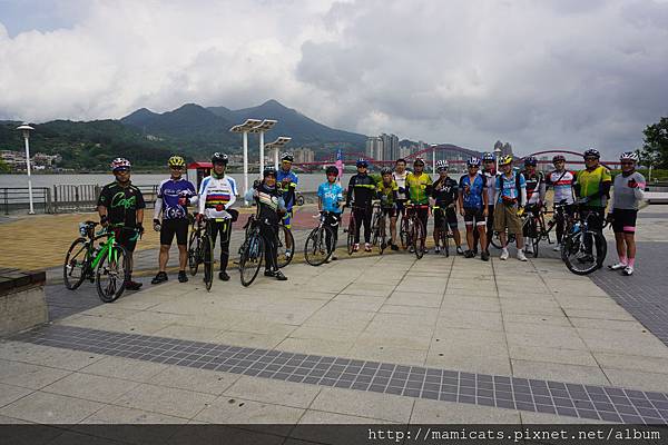 00Group02.JPG 00Group02.JPG