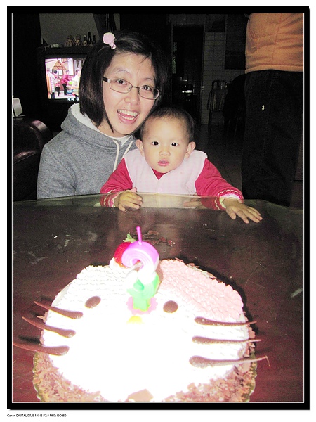 1000101-張橘子3歲生日-小妹與初稘稘.JPG