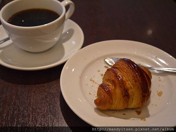 進々堂croissant