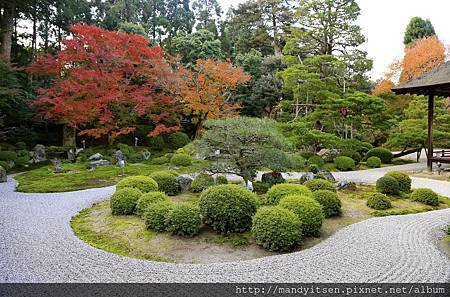 小書院前的枯山水庭園