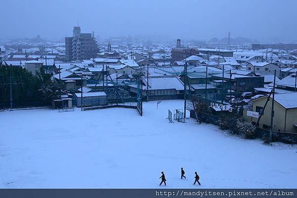 太秦中学校の雪化粧