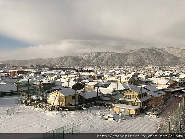 早安！雪中京都