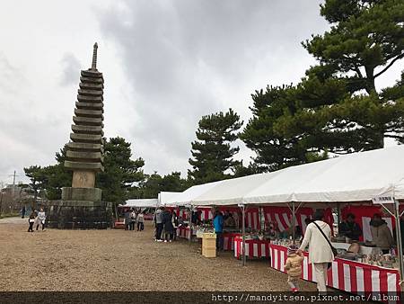 宇治炭山陶器市集會場