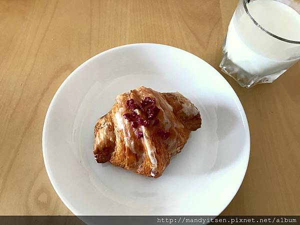 Pierre Hermé的玫瑰可頌（Croissant Ispahan）