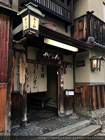 鰻魚雜炊專門店わらじや店門口