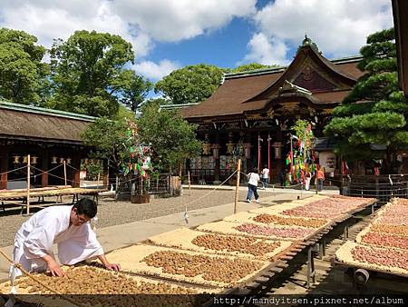 北野天滿宮本殿前