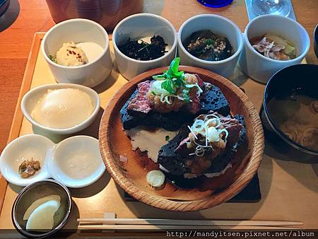 ちょうつがひ午餐：一汁六菜