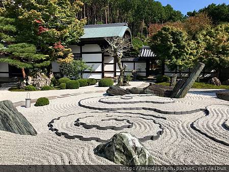 圓光寺枯山水庭園「奔龍庭」