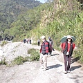 車停好來去山蘇林