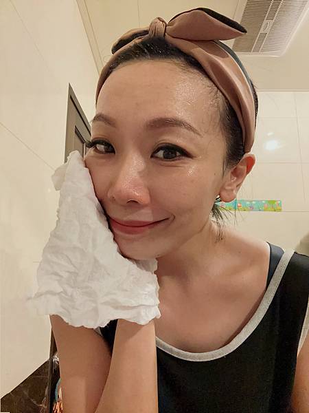 清潔新觀念拋棄式潔膚~DR.SHINE 純棉舒敏洗臉巾 試用