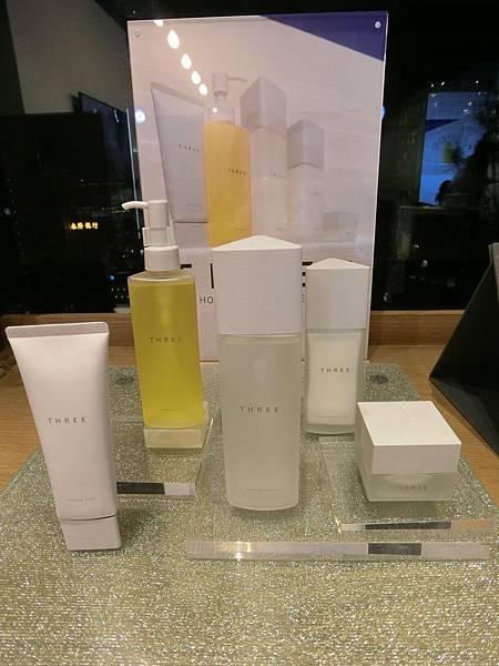 相片 12-3-2018 20 01 52 相片 12-3-2018 20 01 52