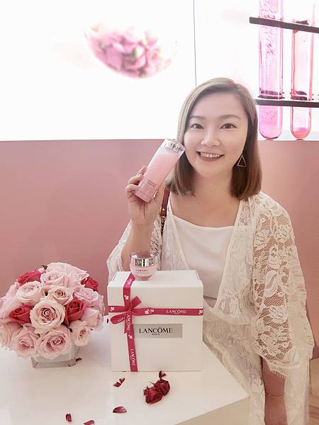 相片 30-7-2018 22 29 14 相片 30-7-2018 22 29 14