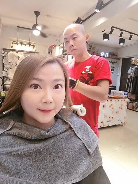 相片 21-8-2018 19 18 24 相片 21-8-2018 19 18 24