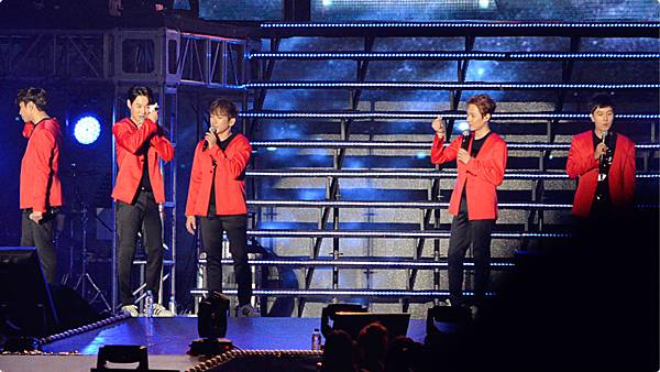 SHINHWA concert