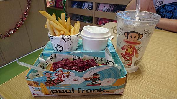 Paul Frank cafe (75).JPG