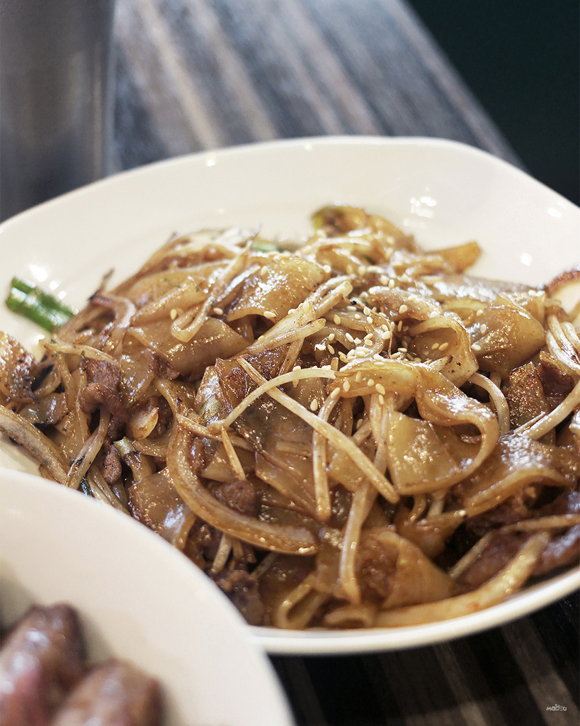 九龍冰室 - 食神銷魂飯、乾炒牛河，美味港式茶餐廳