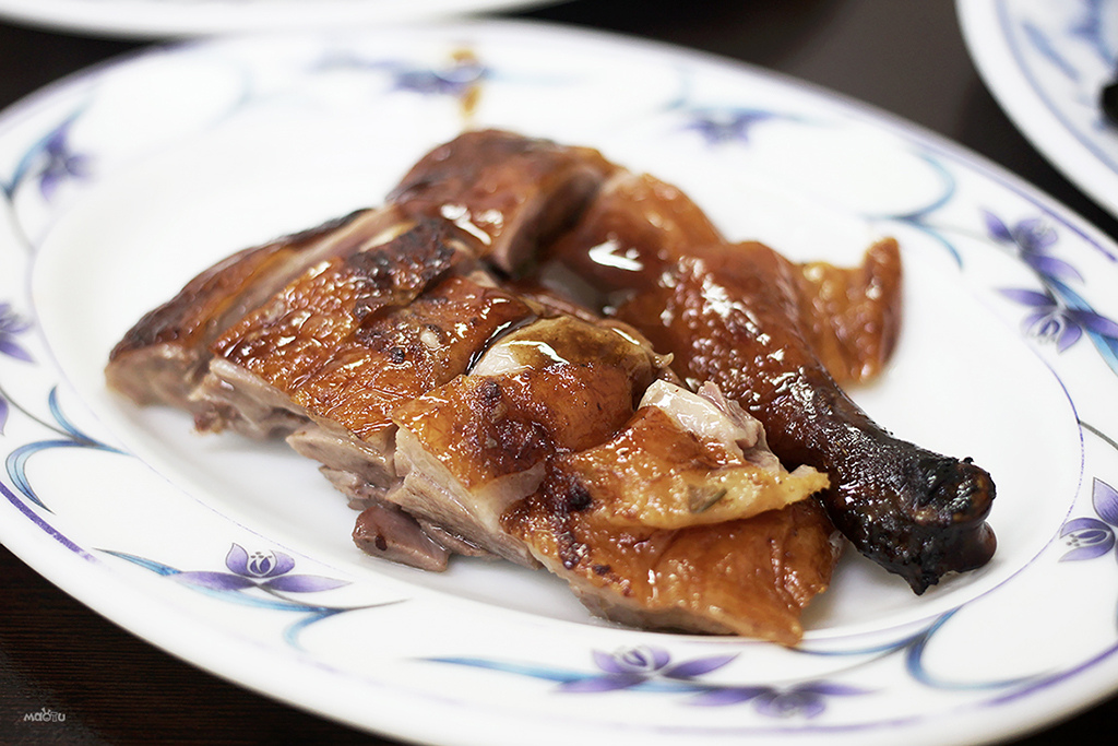 陽城燒臘 - 肉品鹹香鮮嫩，微甜醬汁順口好吃